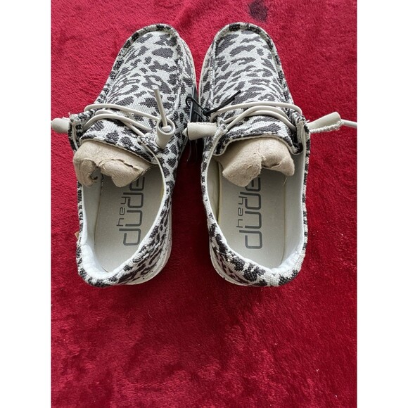 Hey Dude Wendy Cheetah Grey Slip On Shoes 40052-1GL Women's 6 - Picture 5 of 9